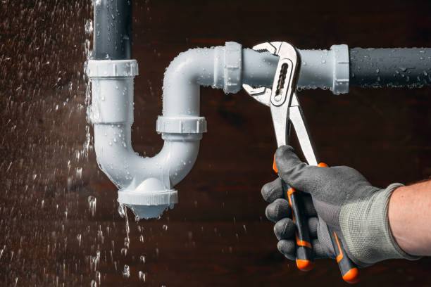 Professional Plumbing technician working in Elwood, NY